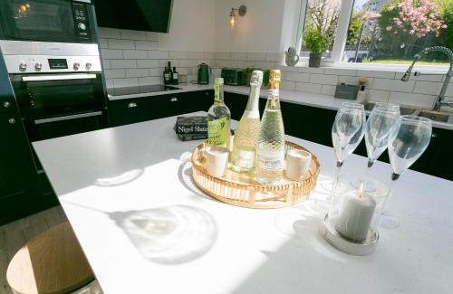 Rhosneigr House | Treforris