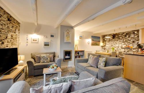 Treator House | Tregerrick