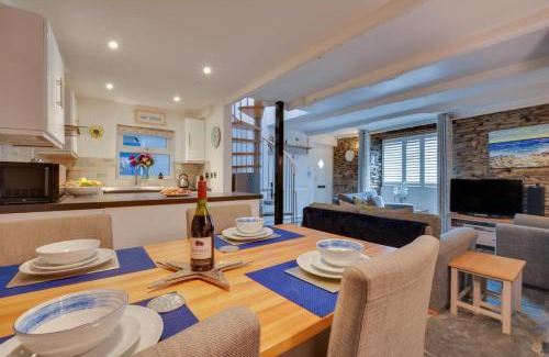 Treator House | Tregerrick