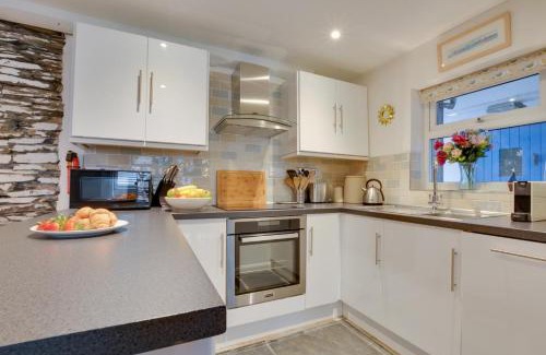 Treator House | Tregerrick