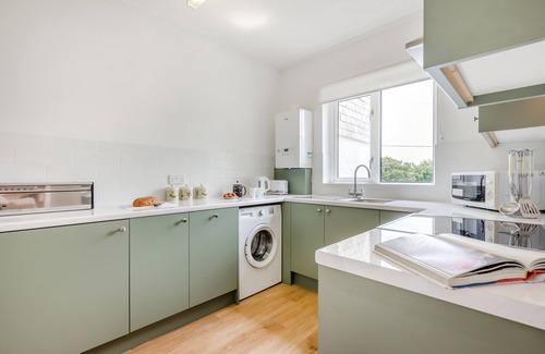 St Merryn Apartment | Tregudda - One Bedroom Apartment, Sleeps 2