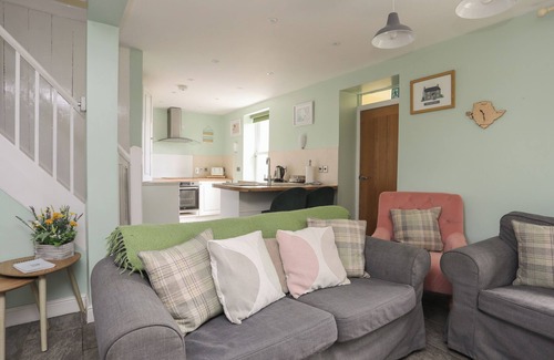 Cemaes Bay Cottage | Tregynrig Bach