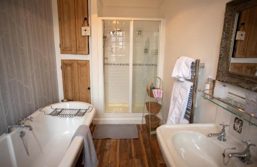 Malvern Bed & Breakfast | Treherne House & The Malvern Retreat