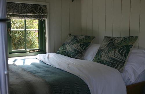 Otterham Other | TREKLYS Shepherds Hut