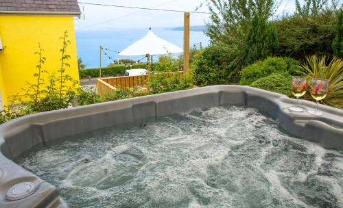 New Quay House | Trem y Don New Quay