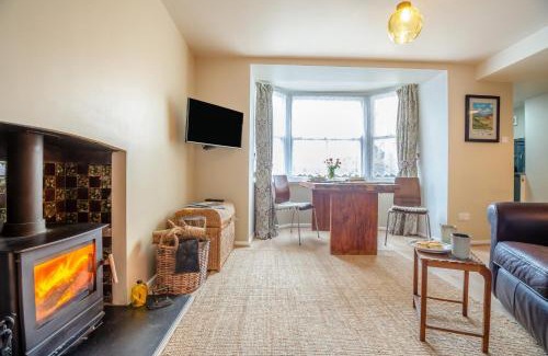 Llanfairfechan House | Trem Y Fam