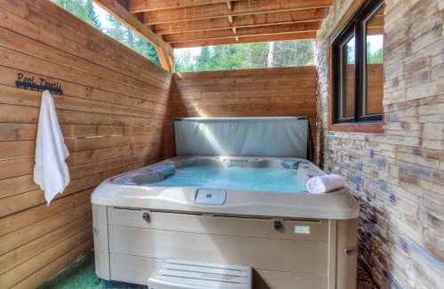 Lac Superieur Village Ski Chalet | Tremblant chalet O-Spa