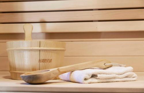 Lac Superieur Village Ski Chalet | Tremblant chalet O-Spa