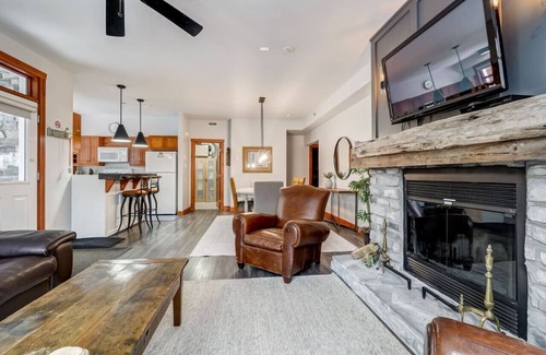 Mont-Tremblant Apartment | Tremblant-Les-Eaux 233-1 - Tremblant a Louer