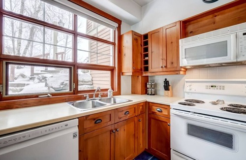 Mont-Tremblant Apartment | Tremblant-Les-Eaux 233-1 - Tremblant a Louer