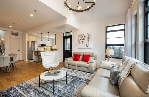 Tremblant-Les-Eaux Apartment | Tremblant Prestige - Les Eaux 215-8