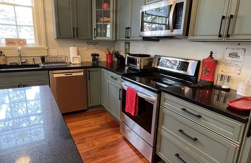Treme Apartment | Treme Townhouse, elegant living, steps to the French Quarter