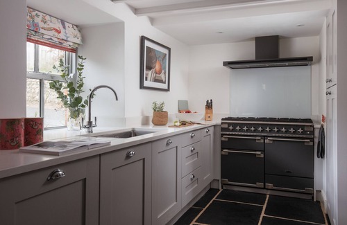 Trenance Cottage | Trenance Farmhouse - beautiful adults only cottage - sleeps up to 7