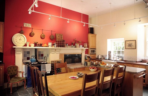 Saint Austell Bay House | Trenarren House, 2 acres private garden & sea views (pet & family-friendly)