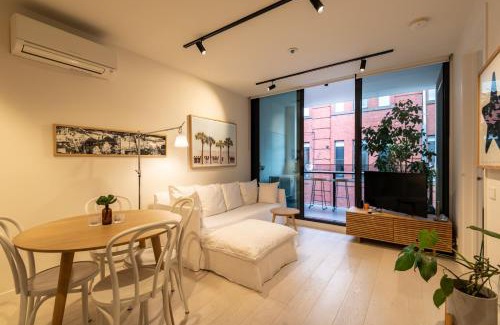 Collingwood Apartment | Trendy 1 Bedroom Apartment in the Heart of Collingwood