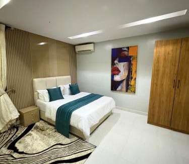 Lekki Phase 1 Apartment | Trendy 2-BDR Apt Villa with Pool,Wi-Fi, Netflix, Modern Amenities & PS5 Near Elegushi Beach Lekki