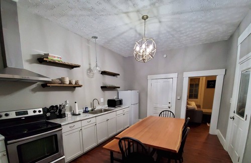 Miamisburg House | Trendy 2 bed 1 bath Duplex