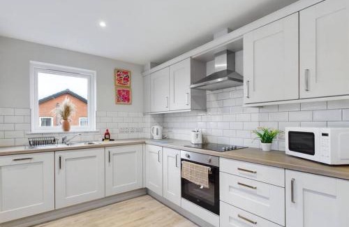 Belfast Apartment | Trendy 2-Bedroom Belfast Apartment