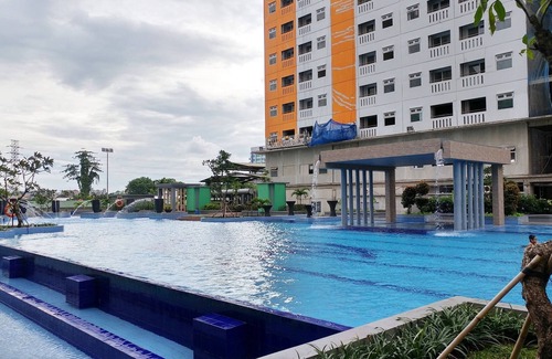 Rawasari Apartment | Trendy 2BR Green Pramuka Apartment