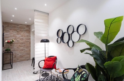 Borgo Roma Apartment | Trendy 3 Bedrooms Apt