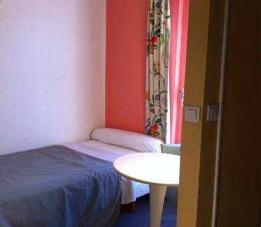 6th Arrondissement Hotel | Trendy Canettes Hotel