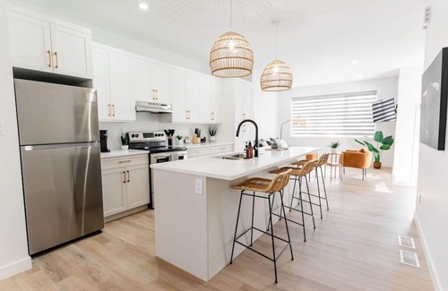 Winnipeg House | Trendy & Central | New Home