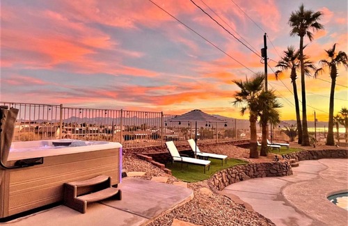 Lake Havasu City House | Trendy Desert Getaway Pool, Spa, Game Room