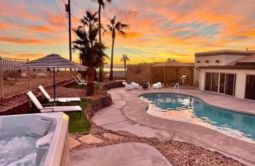 Lake Havasu City House | Trendy Desert Getaway Pool, Spa, Game Room