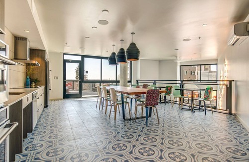 Yesler Terrace Apartment | Trendy First Hill 1BR w/Gym & Rooftop, nr Green Spaces, by Blueground