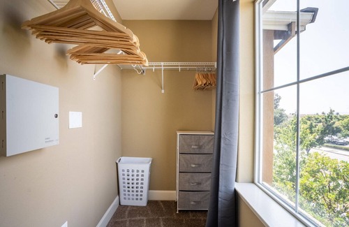 Fremont House | Trendy Fremont 3BR w/Garage & Balcony, nr Park + Trail, by Blueground