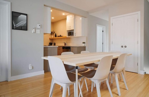 Mile-Ex Apartment | Trendy Little Italy 3 Bedroom Condo by Denstays
