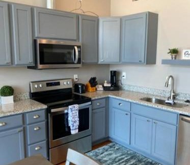 Cleveland House | Trendy Midtown Lofts