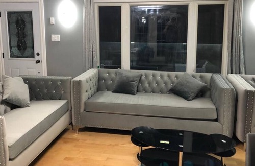 Hastings House | Trendy & Modern 3 Bed Cottage/Bungalow just 2 hours from Toronto