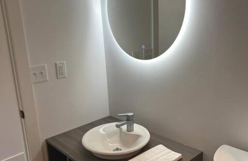 Downtown Omaha Apartment | Trendy Renovated Downtown Omaha
