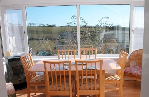 Llanelli House | Trepartridge Cottage Llanelli