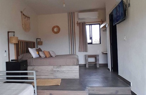 Elota Hotel | Tres Velas Surf