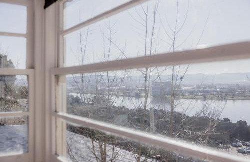 Trevallyn Apartment | Trevallyn Retreat with River Views