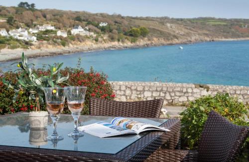 Coverack House | Trevarrow Cottage