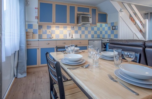 Pembroke Ski Chalet | Trewent Park - 2 Bedroom Chalet - Freshwater East