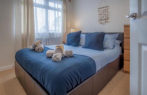 Pembroke Ski Chalet | Trewent Park - 2 Bedroom Chalet - Freshwater East