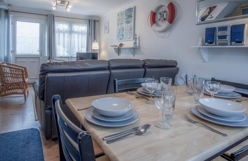 Pembroke House | Trewent Park - 2 Bedroom Chalet - Freshwater East