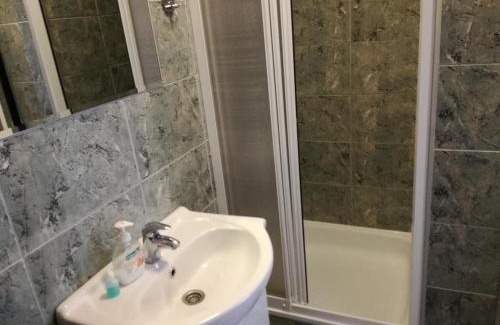 Ljubovija Hotel | Tri šešira Ljubovija