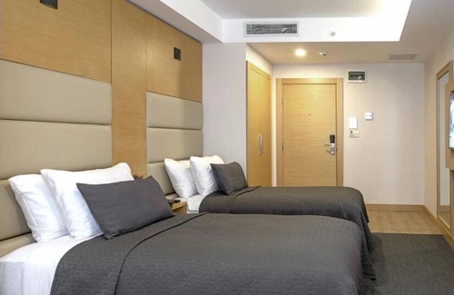 Bakırkoy Hotel | TRİP BY MERLİN