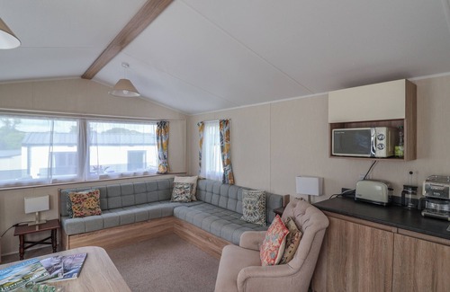 Bridport Cottage | Tri-star House