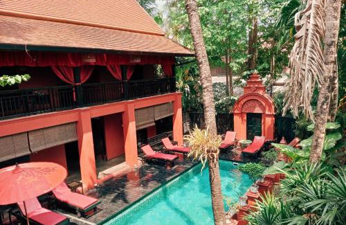 Wua Lai Hotel | Tri Yaan Na Ros Colonial House