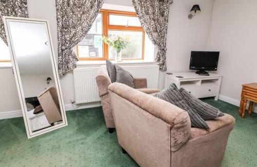 Rhayader House | Triangle Inn Coachouse