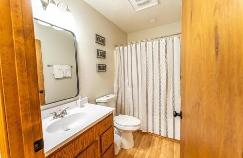 Indian Point Villa | Tribesman #22 Renovated, Near Silver Dollar City