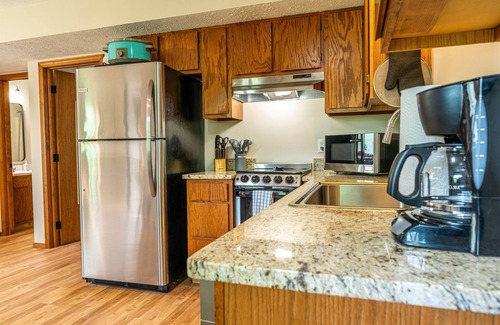 Indian Point Cabin | Tribesman Resort #22 - Renovated Cabin, Minutes to Silver Dollar, Great Location