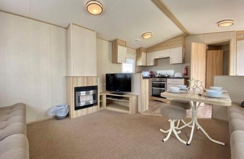 Paignton Resort | Trieste, Waterside
