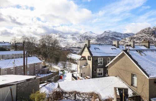 Manod House | Trigfa